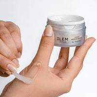 scoop with moisturizer