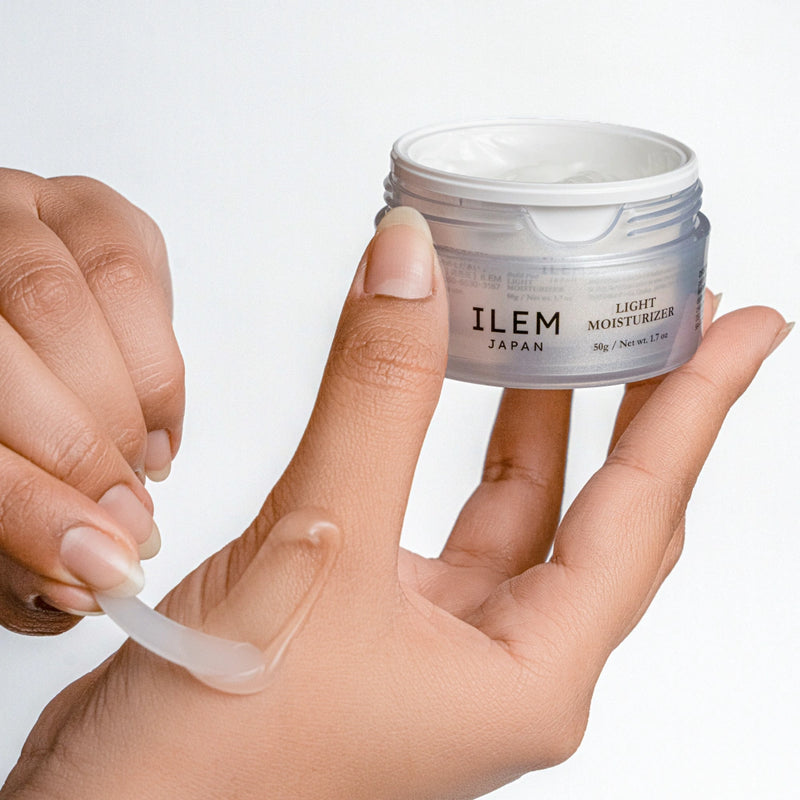 scoop with moisturizer