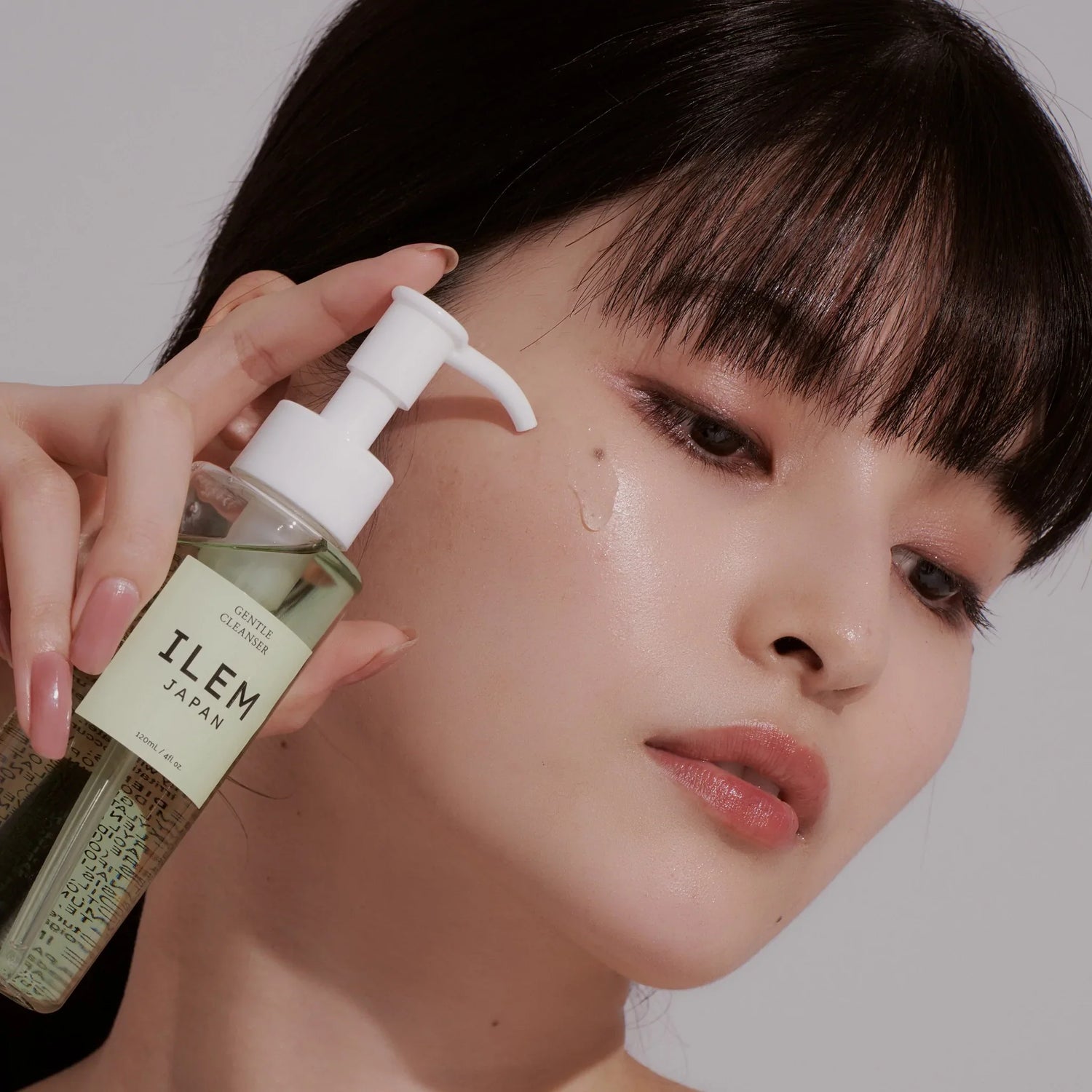 gentle exfoliating cleanser from ILEM JAPAN