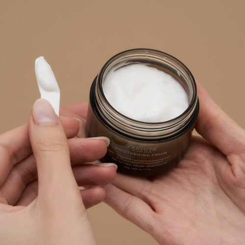 moisturizer cream from ILEM JAPAN
